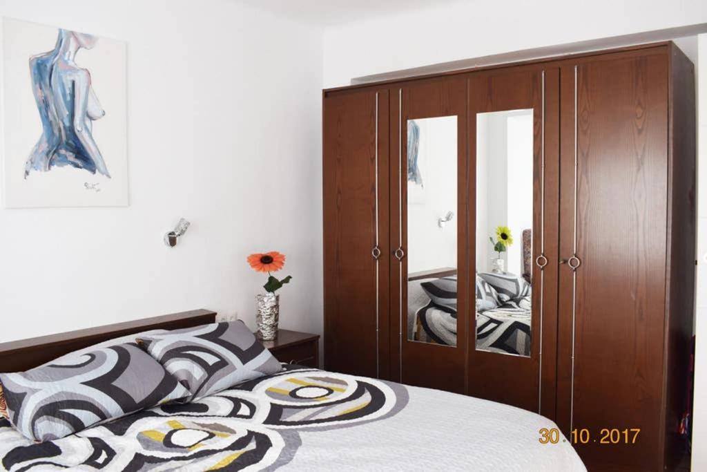 Apartamento En El Centro De Alicante Dış mekan fotoğraf