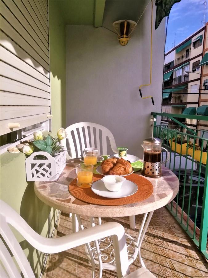 Apartamento En El Centro De Alicante Dış mekan fotoğraf